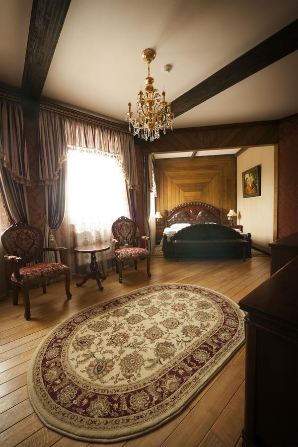Zamek Luzec Spa & Wellness Resort การ์โลวีวารี ภายนอก รูปภาพ