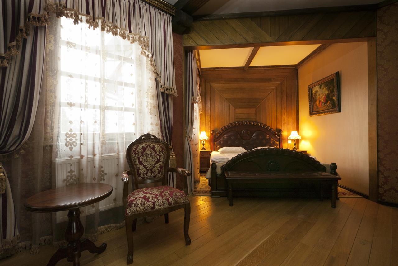 Zamek Luzec Spa & Wellness Resort การ์โลวีวารี ภายนอก รูปภาพ